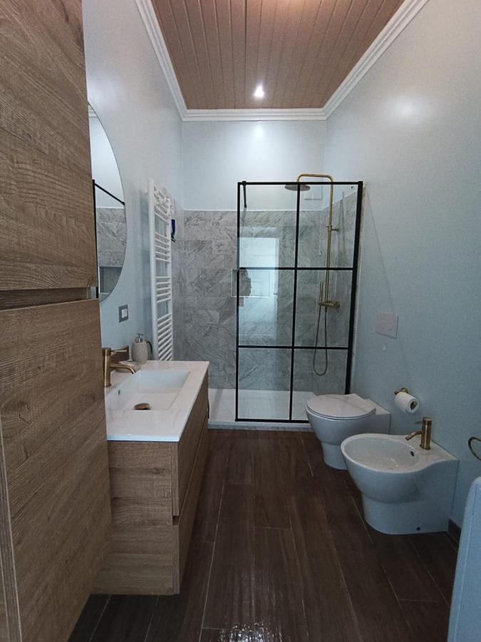 Casa Rosamari - Su Lago Di Posta Fibreno, Appartamento Con Camino Exteriör bild
