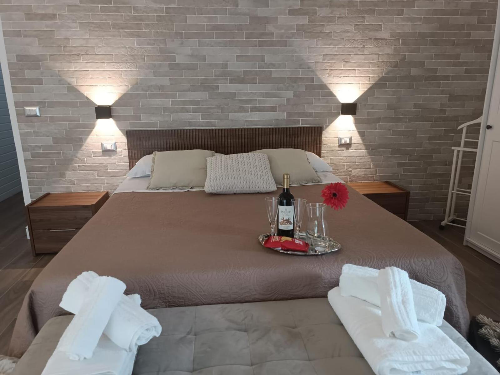 Casa Rosamari - Su Lago Di Posta Fibreno, Appartamento Con Camino Exteriör bild